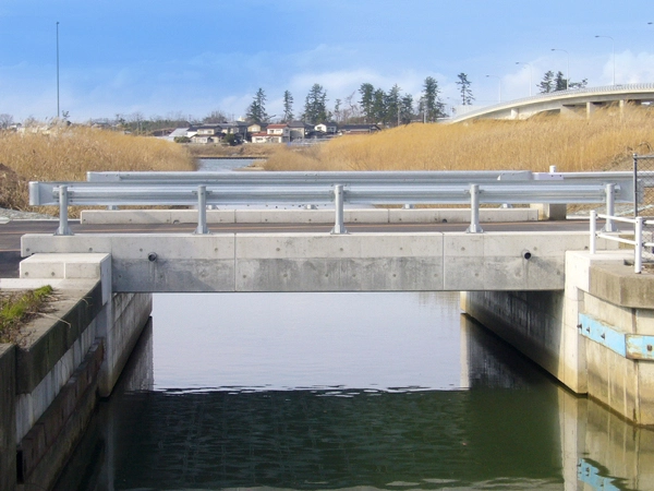 御供田用水路橋